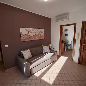 Apartament Le Del Cortile, Katania
